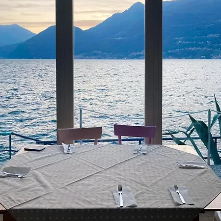 Unique Waterfront Private House At Casa vacanze