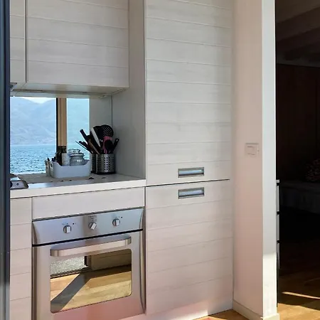 Tatil Evi Unique Waterfront Private House At *